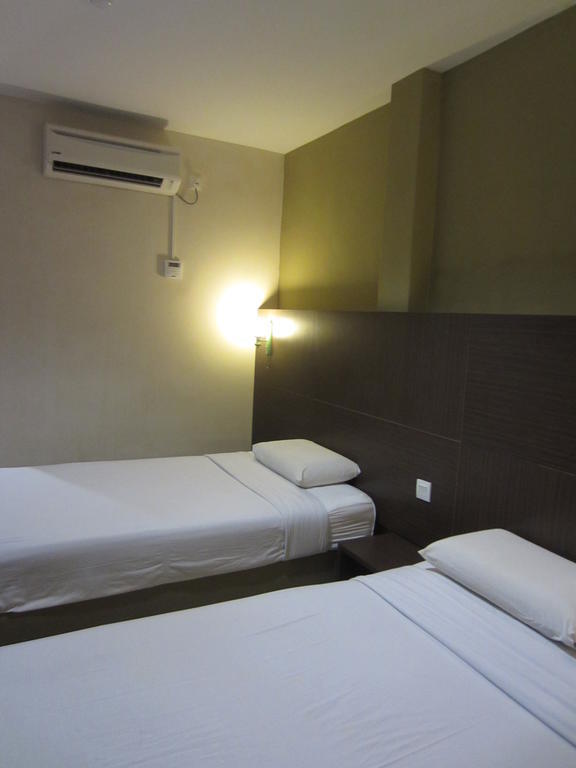 Radiant Hotel Sitiawan Quarto foto